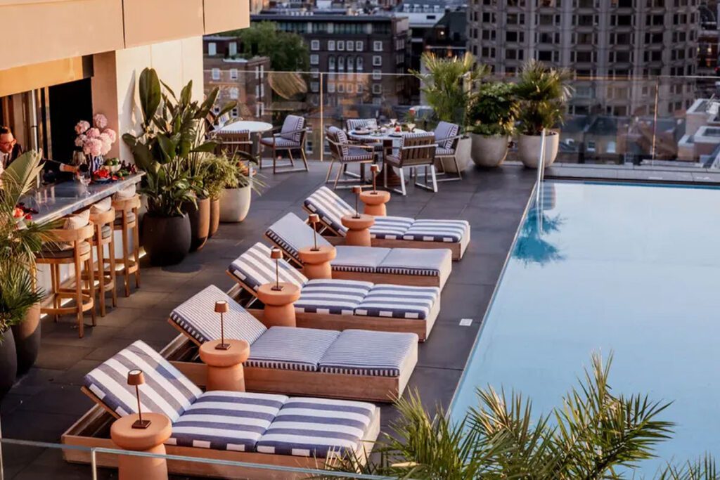 Rooftop hangouts in London 