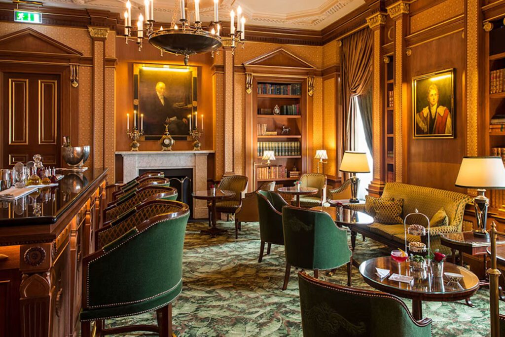 Best hotel bars, The Library Bar at The Lanesborough
